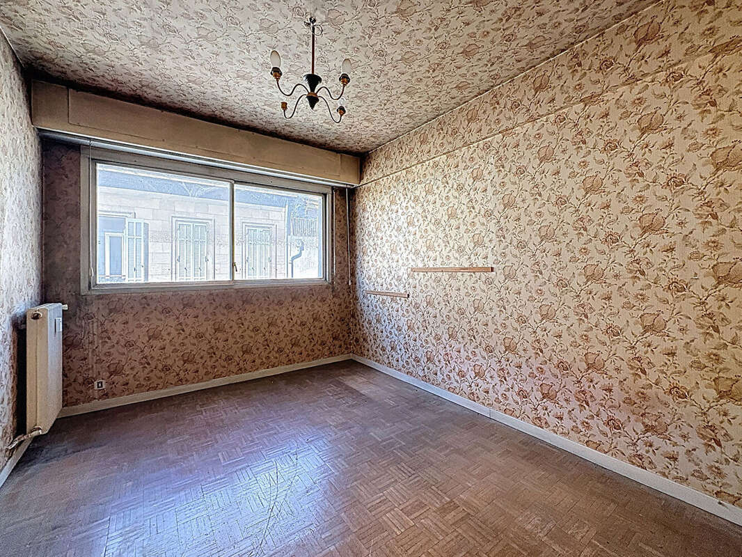 Appartement à MARSEILLE-6E
