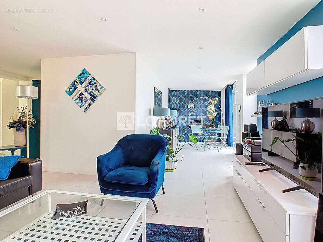 BAULON - Coup de coeur pour ce loft lumineux de plain-pied 123 m² avec terrasse plein sud - photo 6