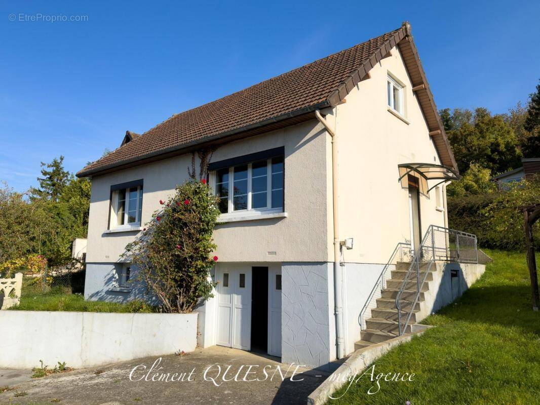 Maison à MARTIN-EGLISE