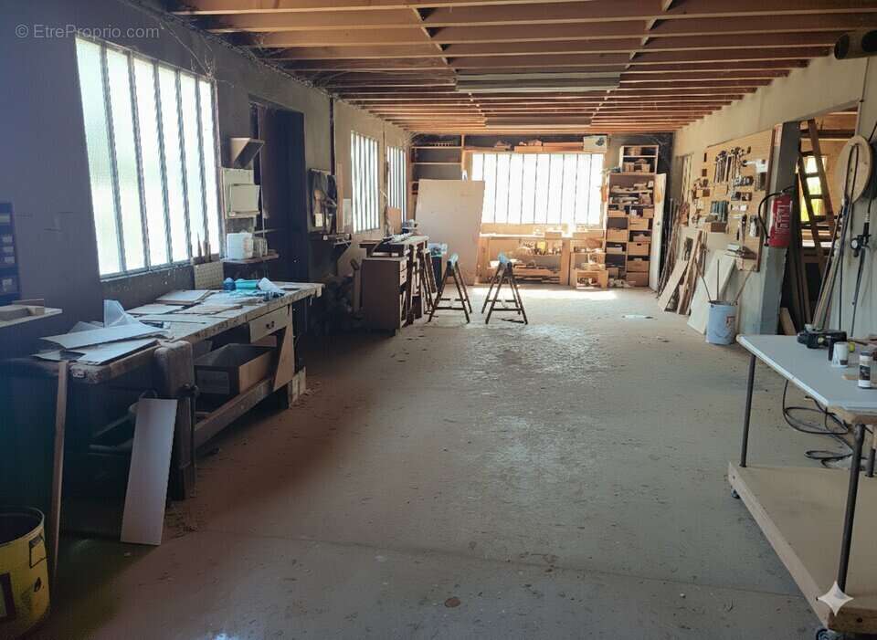 Autre à BOURGOIN-JALLIEU