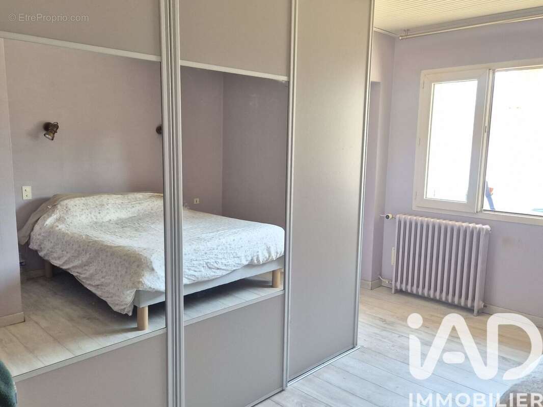 Photo 8 - Maison à VENANSAULT
