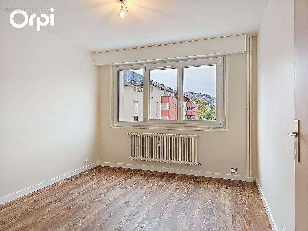 Appartement à REIGNIER