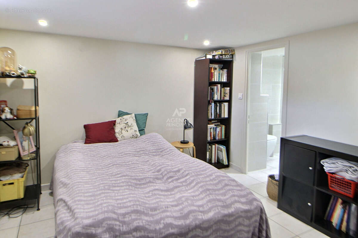 Maison à VERNEUIL-SUR-SEINE