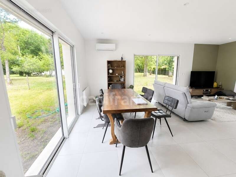 Maison à vendre 4 pièces LA TREMBLADE (17) - Garage - Terrain de 587m² - photo 4