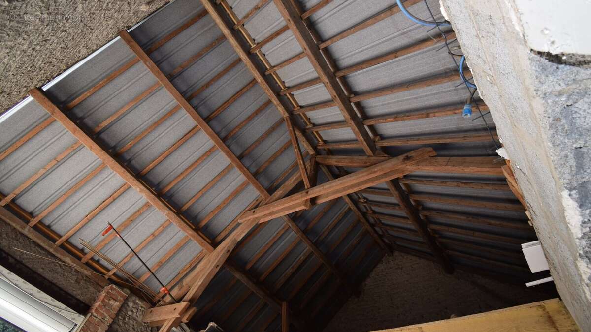 À vendre - creuzier-le-vieux - dépôt viabilisé - photo 7
