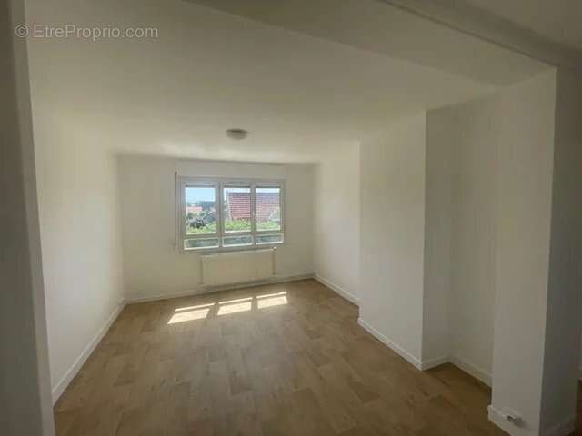 Appartement à SARTROUVILLE