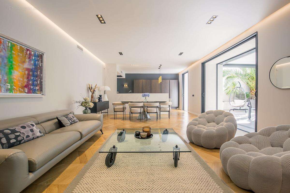 Appartement à MARSEILLE-9E