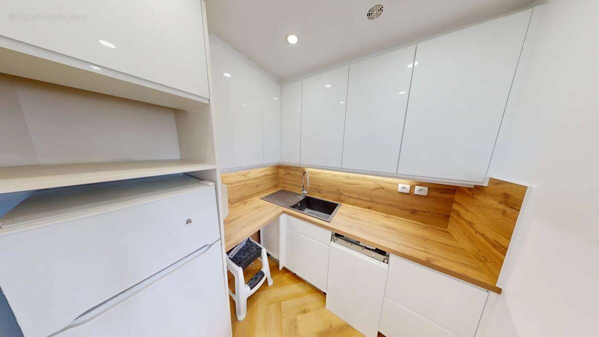 Appartement à VILLENEUVE-LOUBET