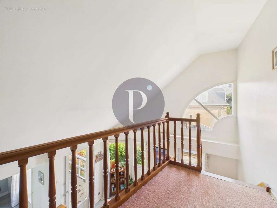 Appartement à VERRIERES-LE-BUISSON