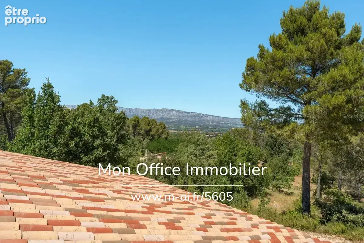 Référence : 7063-MAC - Villa 5 pièces avec piscine, garage et dépendance - photo 12