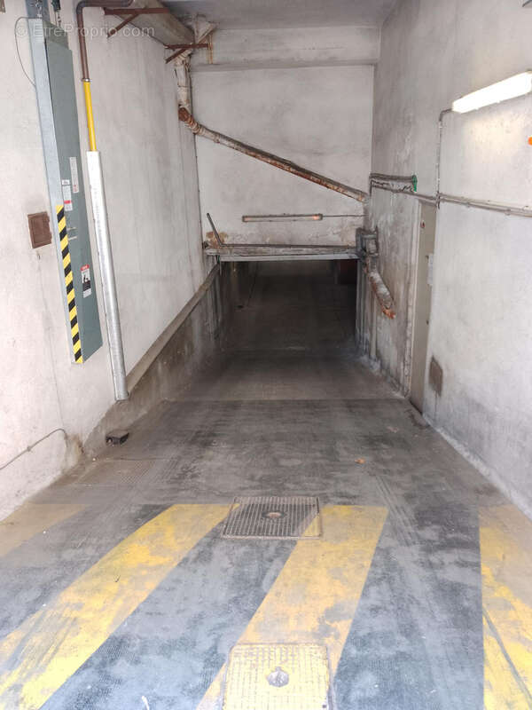 NICE-secteur Musiciens: A vendre garage de plain pied - photo 2