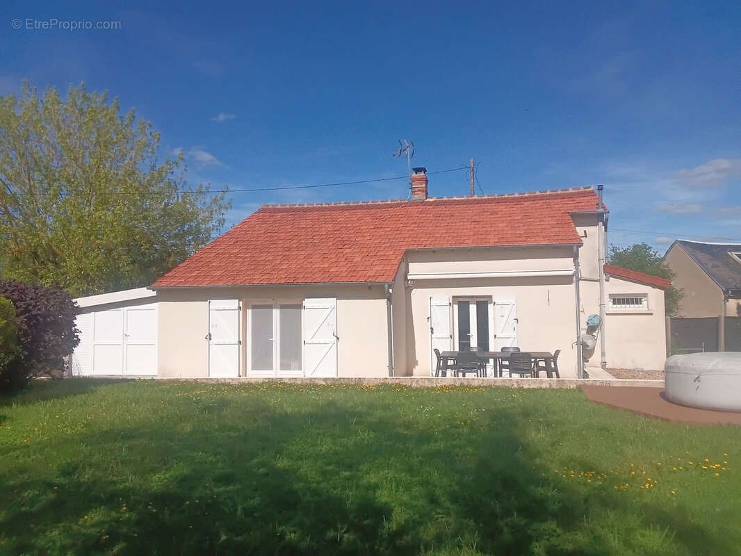 Maison à CORNUSSE
