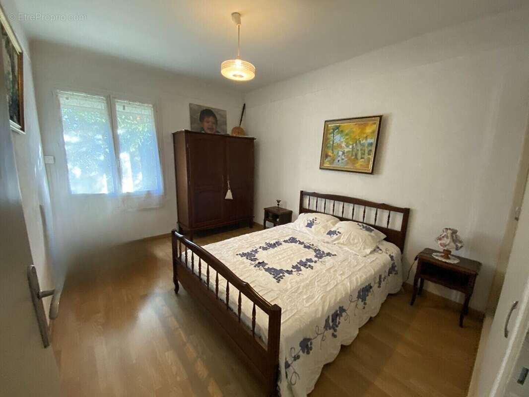 Maison à L'ISLE-SUR-LA-SORGUE