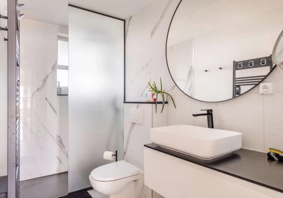 Appartement à VILLENEUVE-LOUBET