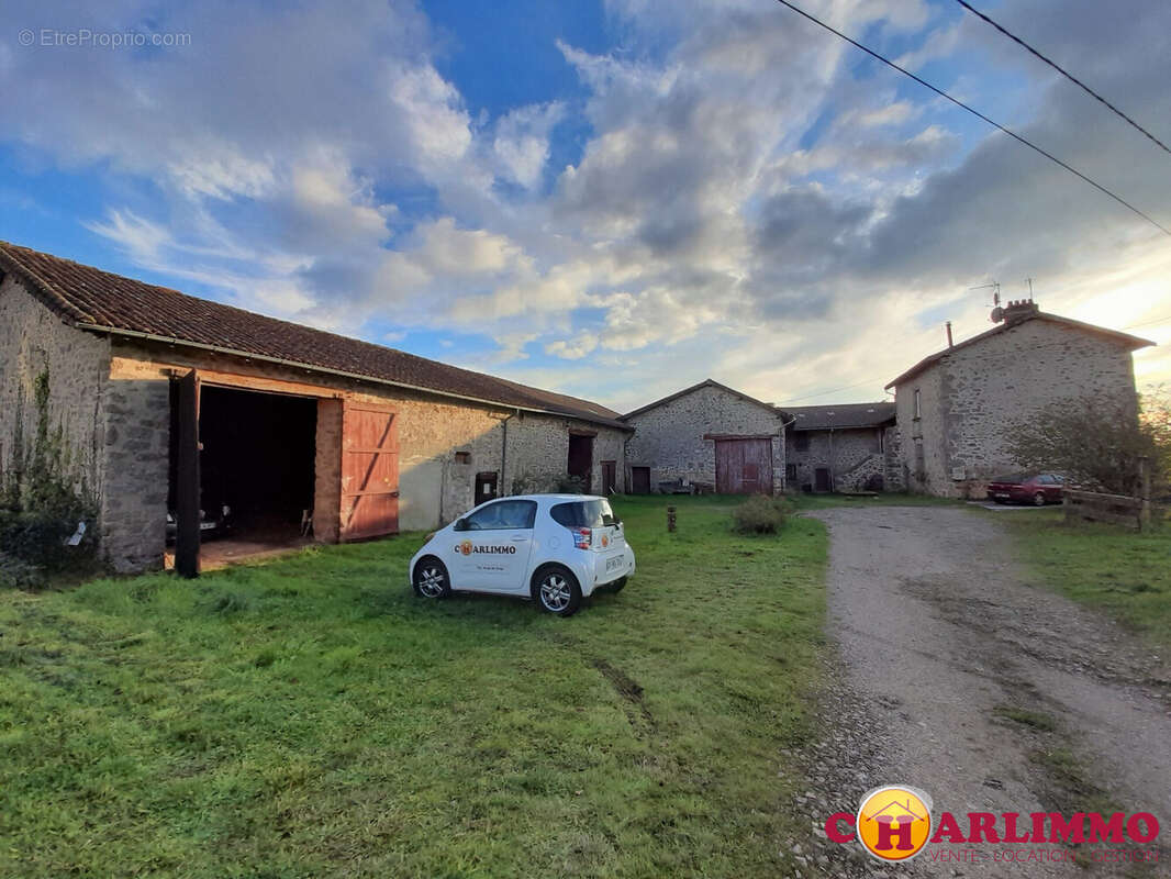 Appartement à SAINT-JUNIEN