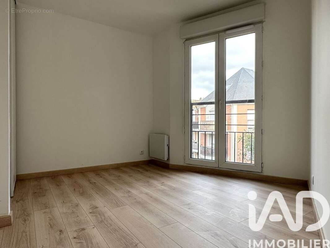 Photo 7 - Appartement à SAINT-OUEN-L'AUMONE