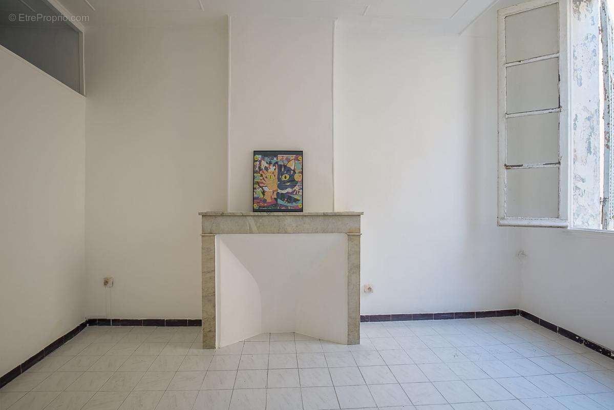 Appartement à MARSEILLE-2E
