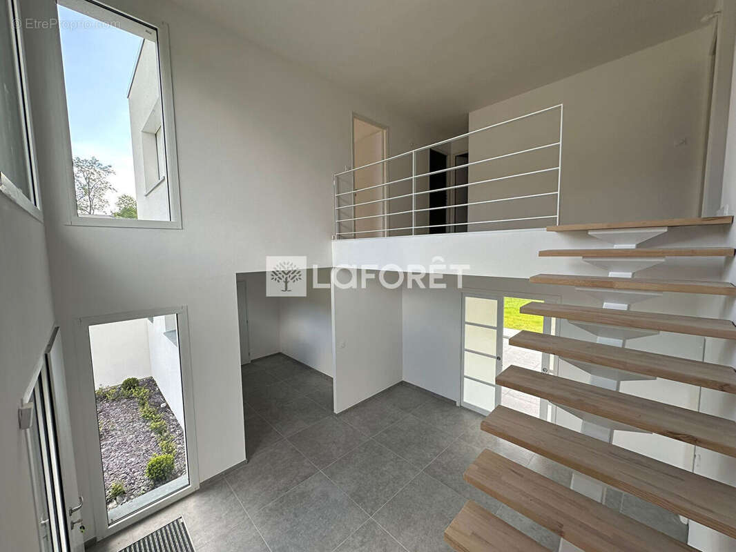 Maison à MERIGNIES