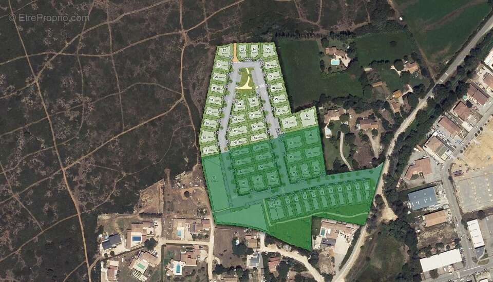 Terrain 470 m² à Fos-Sur-Mer  - photo 3