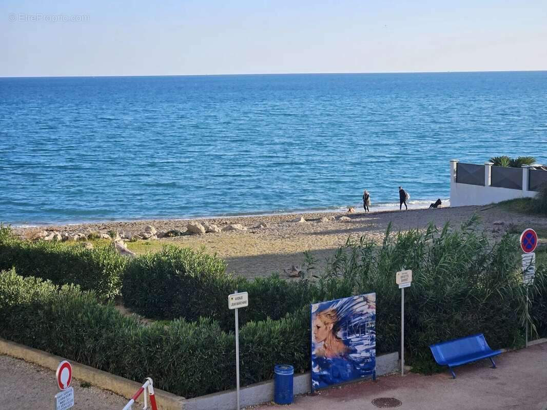 Appartement à VILLENEUVE-LOUBET