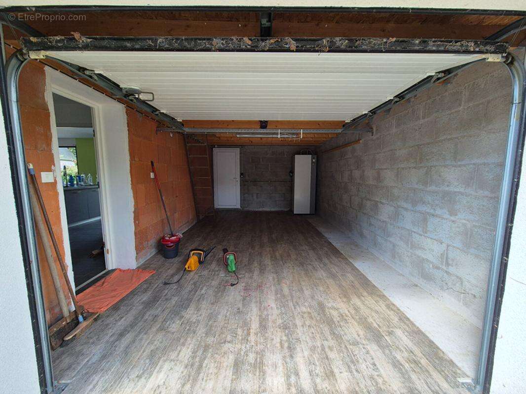 Maison à CARHAIX-PLOUGUER