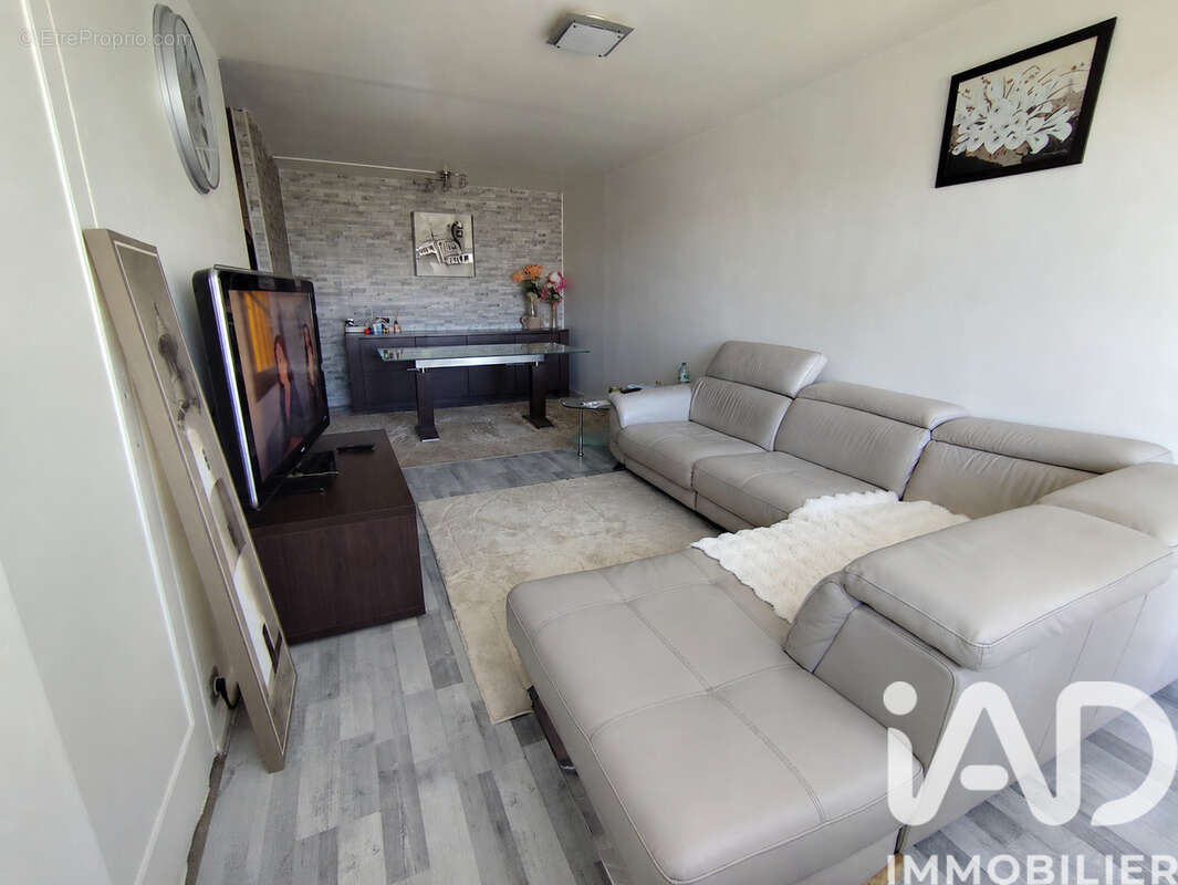 Photo 5 - Appartement à ANDREZIEUX-BOUTHEON