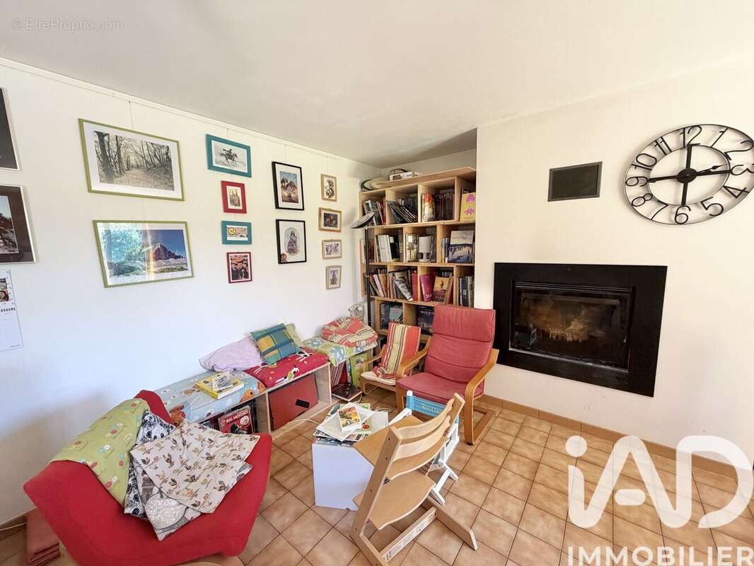 Maison 151 m² à Assier  - photo 6