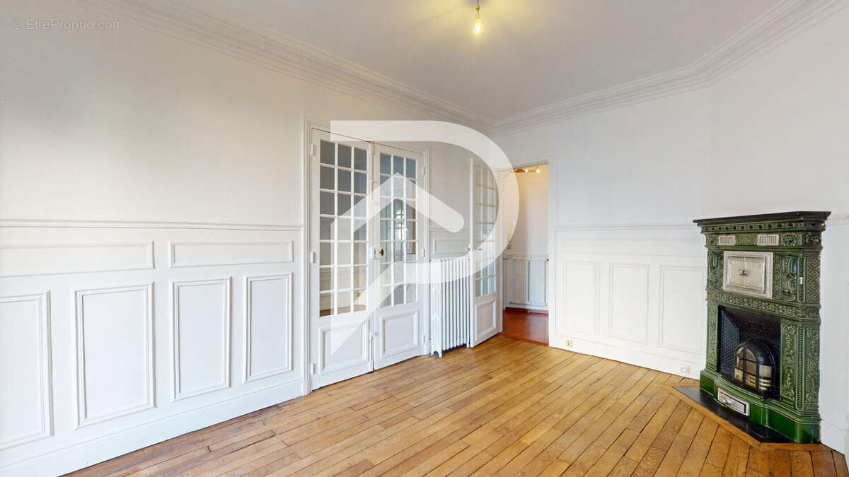 Appartement à PARIS-18E