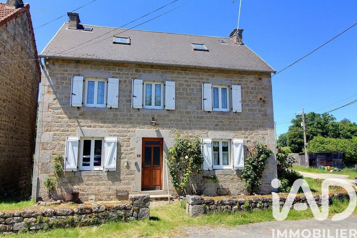 Photo 1 - Maison à SAINT-PARDOUX-D'ARNET
