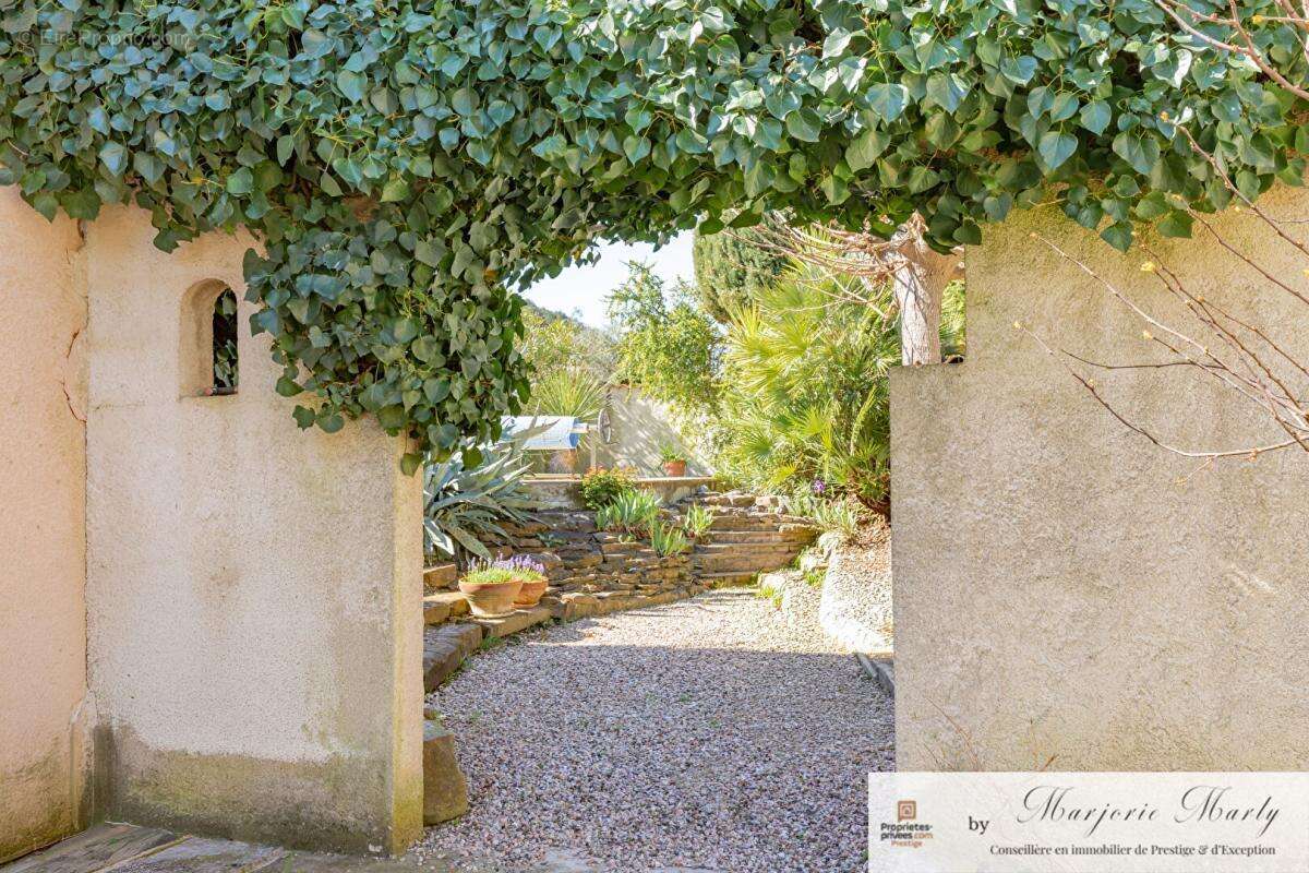 Maison à LEZIGNAN-CORBIERES