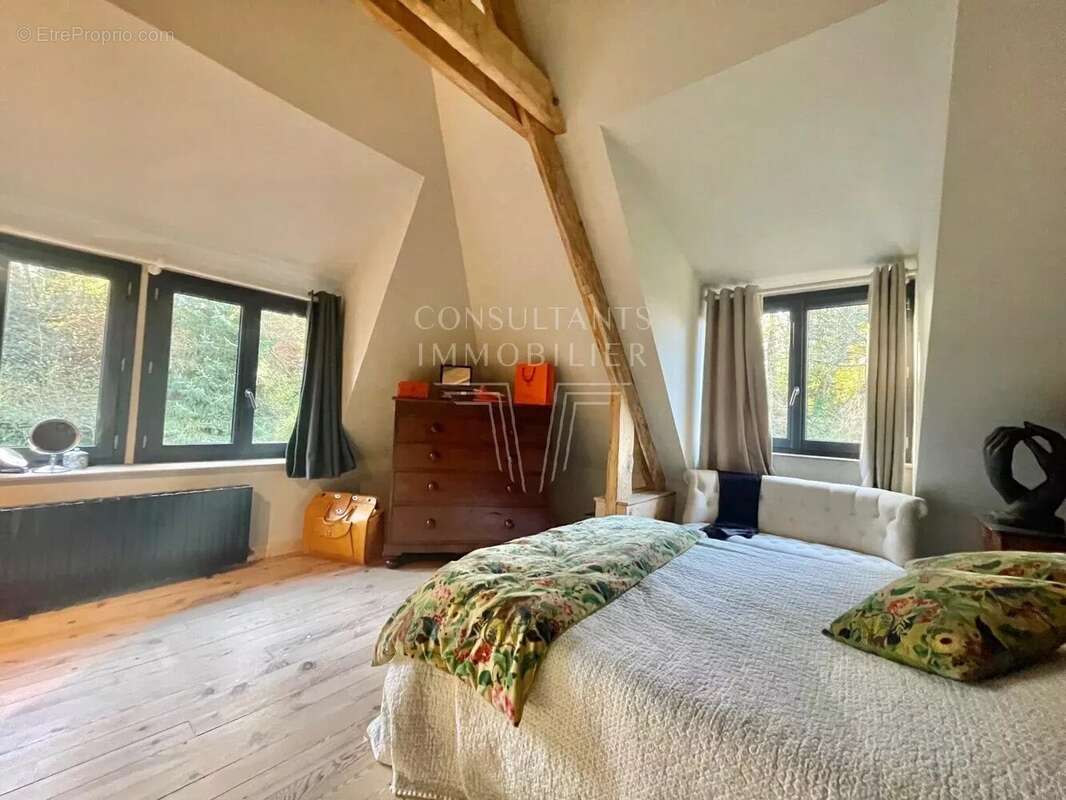 Maison à CORMEILLES