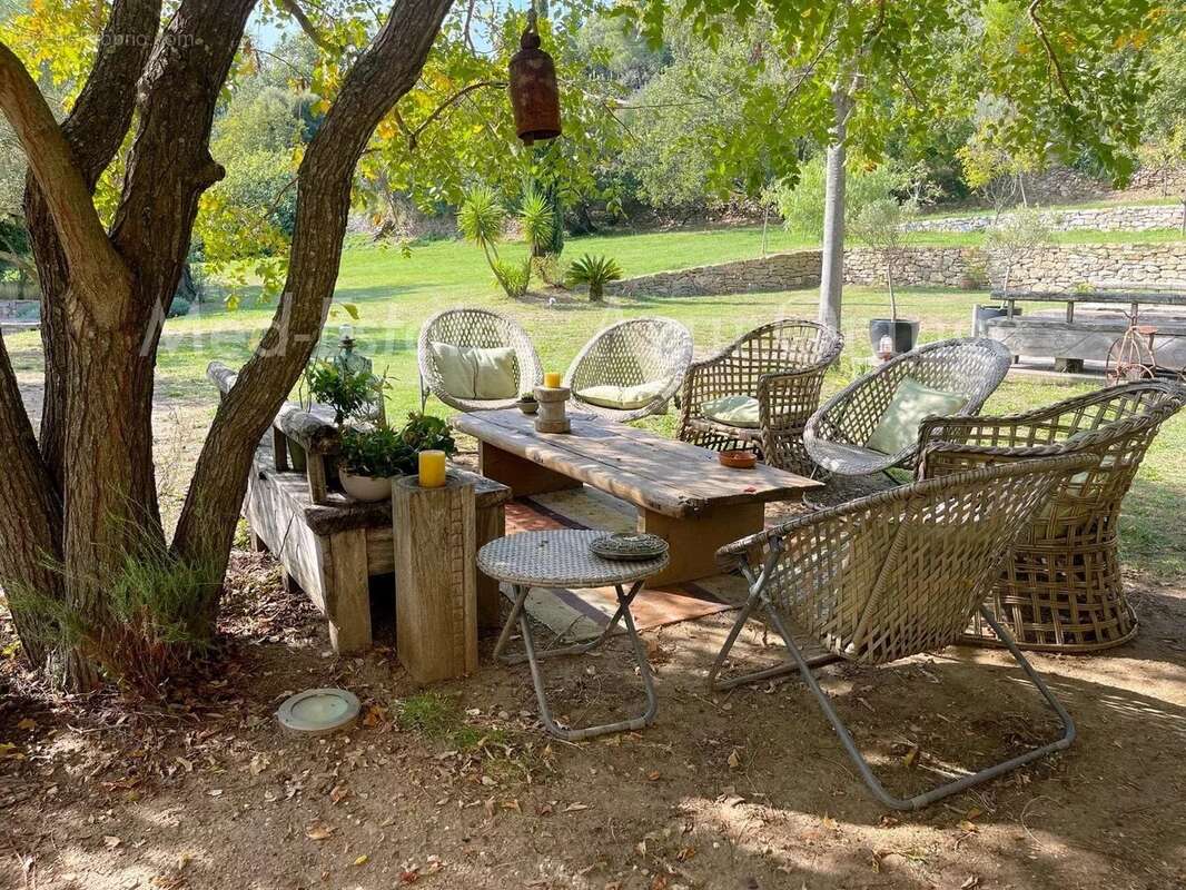 Maison à LA GARDE-FREINET