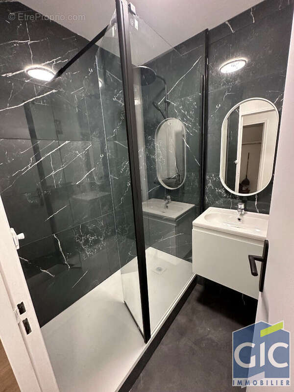 Appartement à HEROUVILLE-SAINT-CLAIR
