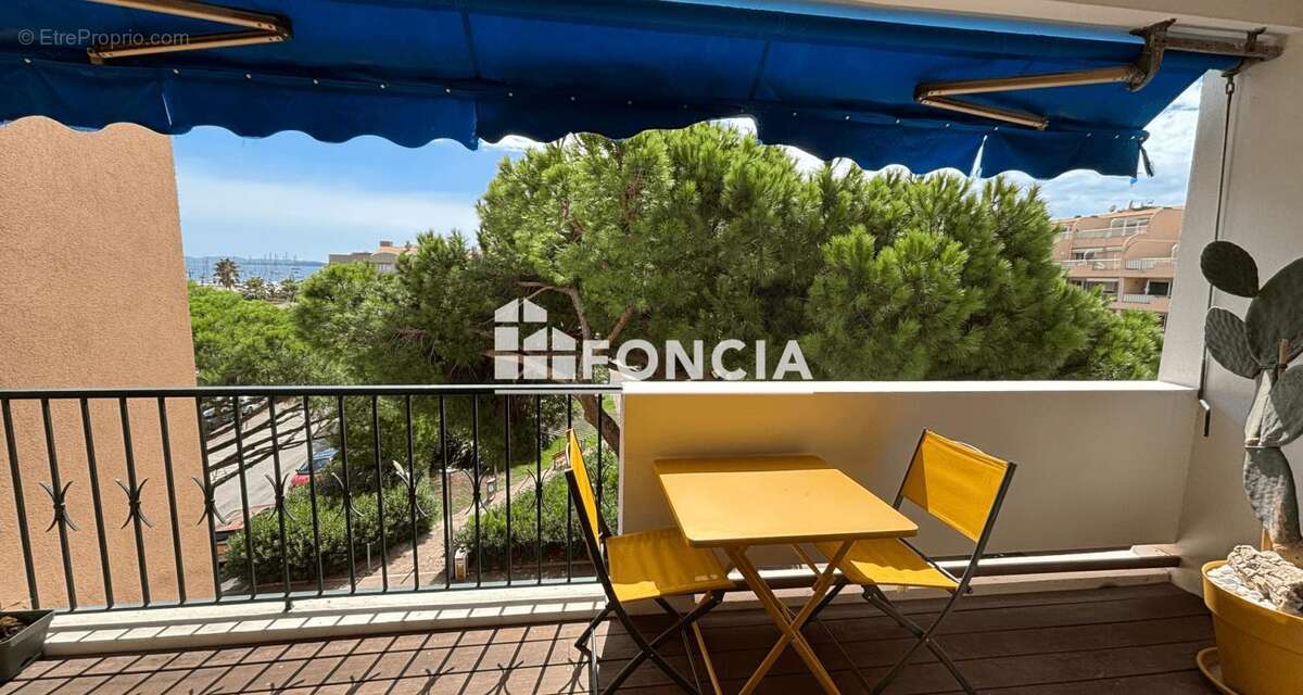 Appartement vue mer port d hyeres - photo 2