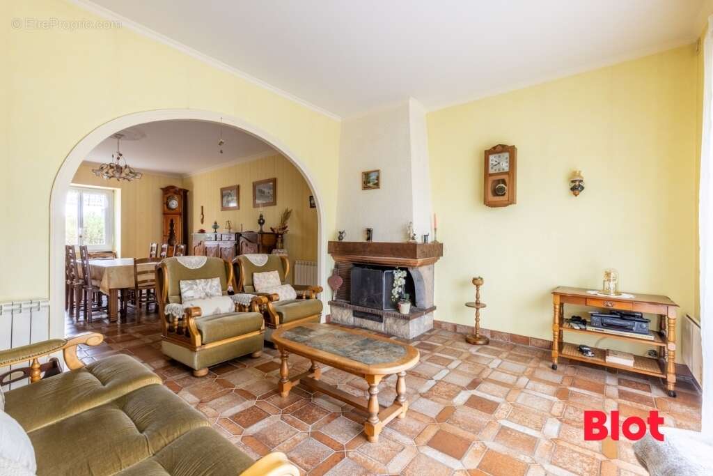Maison à JANZE