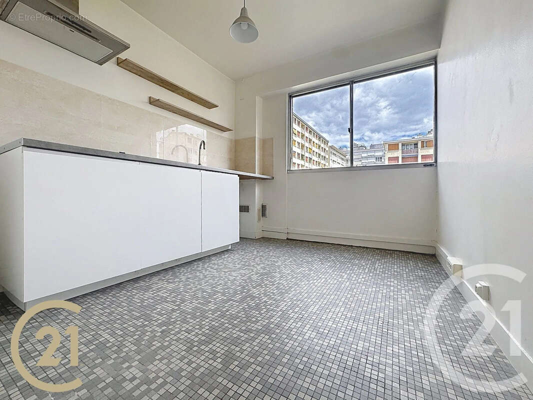 Appartement 48 m² à Paris-20e  - photo 9