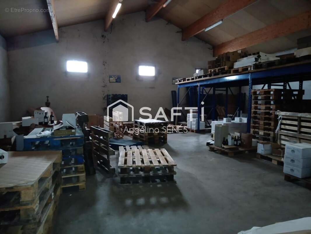 Commerce 1500 m² à Lansac  - photo 4
