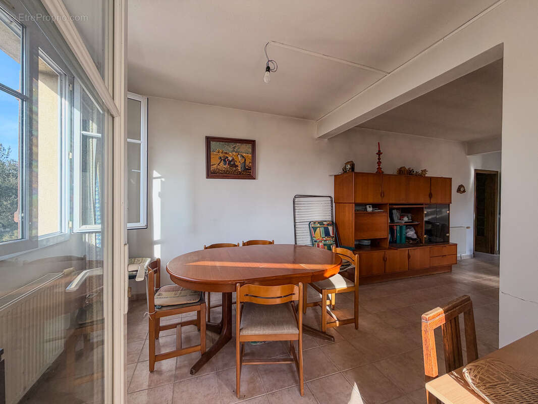 Maison à ESPARRON