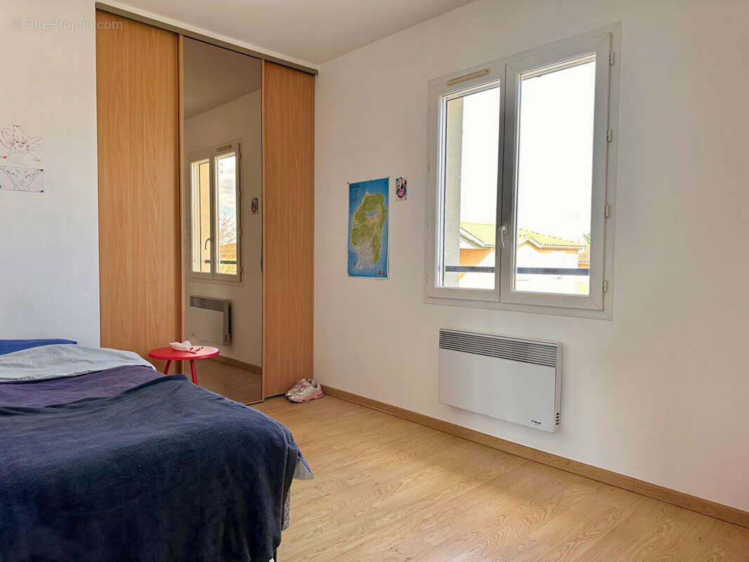 Maison à POUILLY-LE-MONIAL