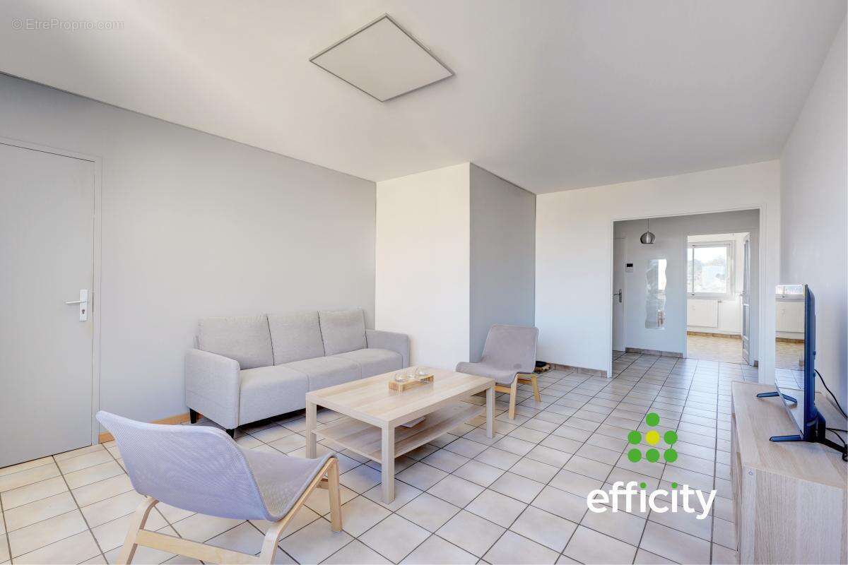 Appartement à OULLINS