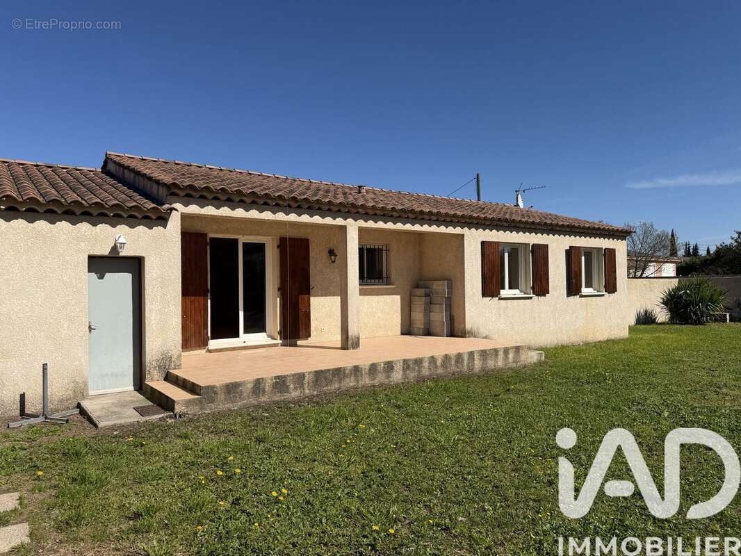 Photo 3 - Maison à SALON-DE-PROVENCE