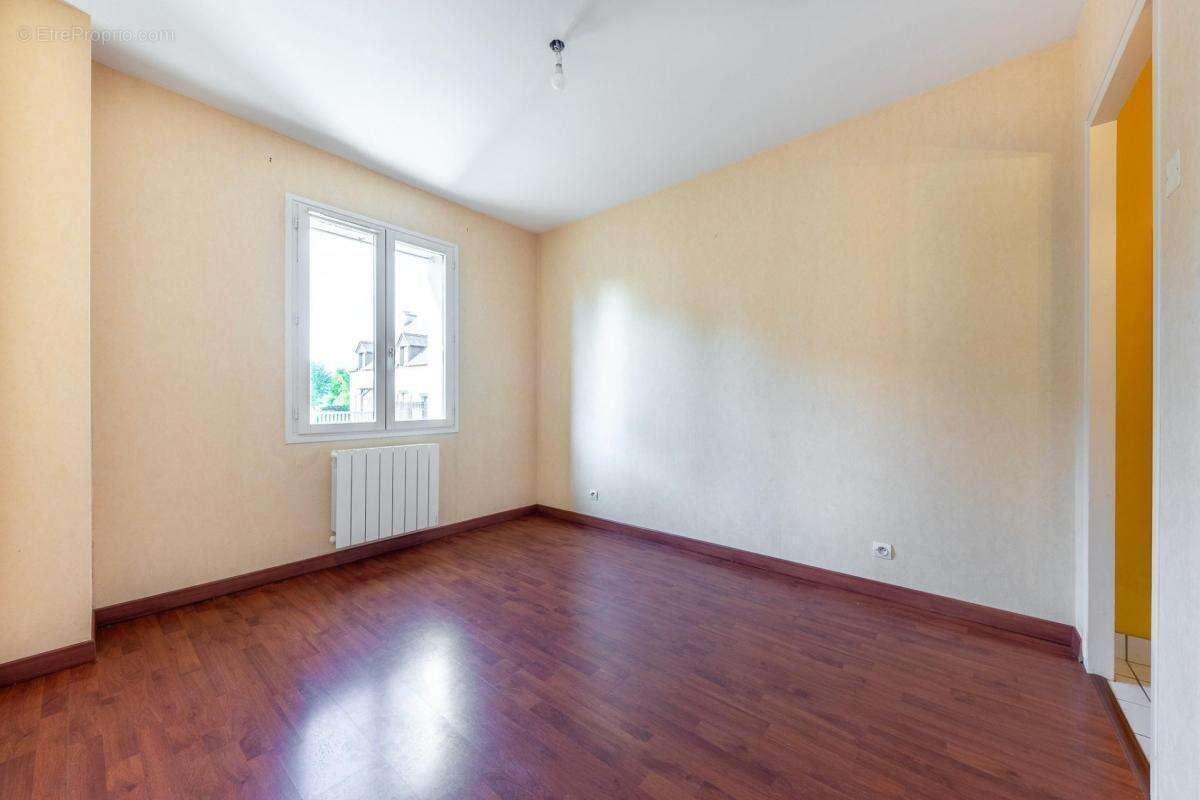 Maison à SAINT-JOUAN-DES-GUERETS