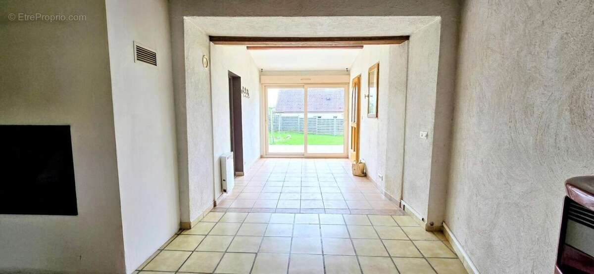 Maison à MIREBEAU-SUR-BEZE