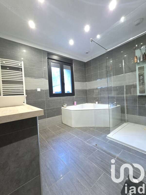 Photo 5 - Maison à NEUILLY-SOUS-CLERMONT