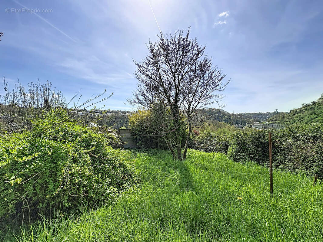 Maison à LE MONASTERE