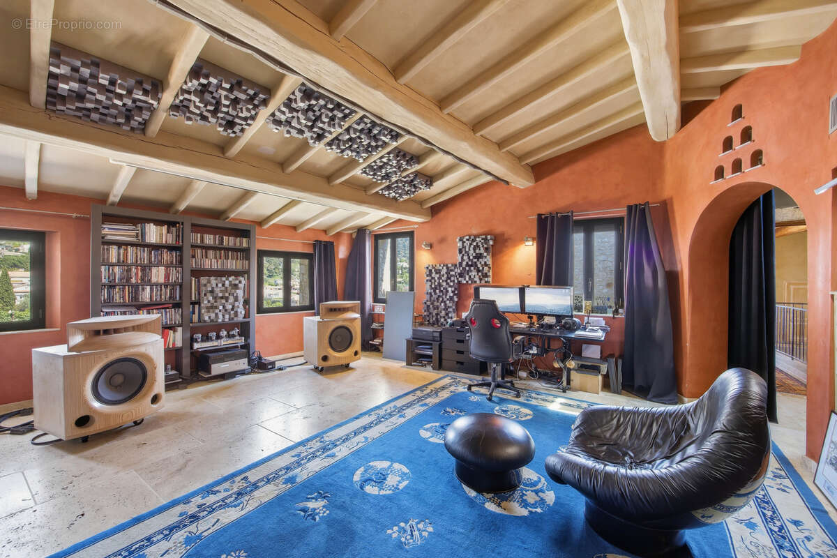 Maison à LA COLLE-SUR-LOUP