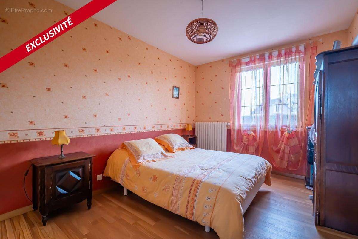 Maison à SAVIGNE-L'EVEQUE