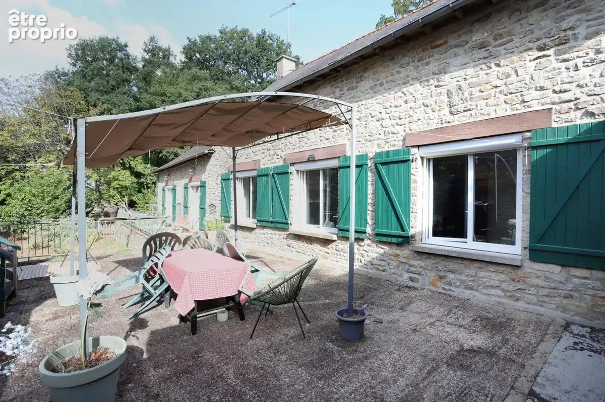 Maison de 9 pièces de 183 m² à Saint-Aubin-du-Cormier - photo 17