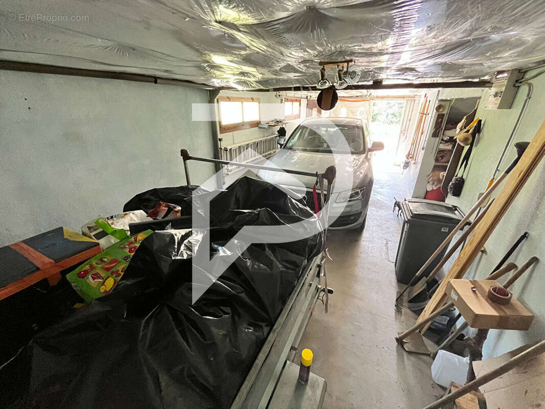 Maison à SAINT-ELOY-LES-MINES