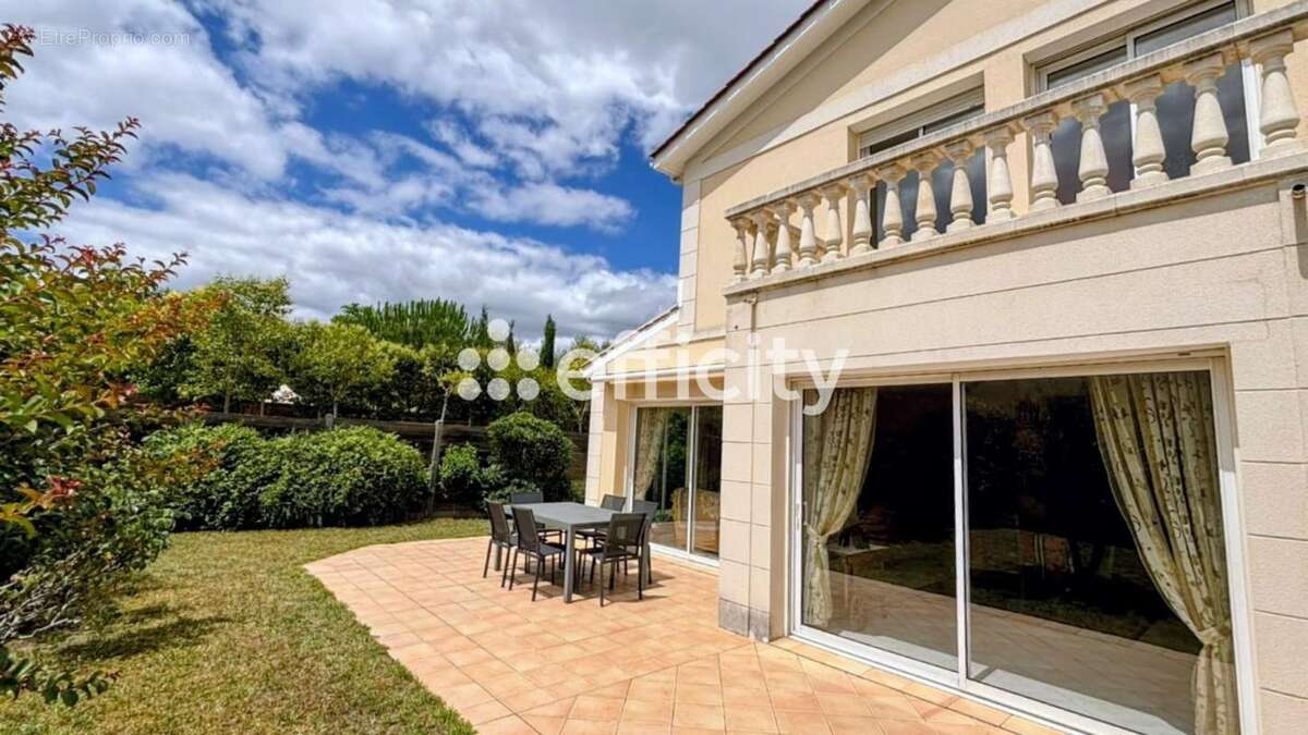 Maison à BORDEAUX